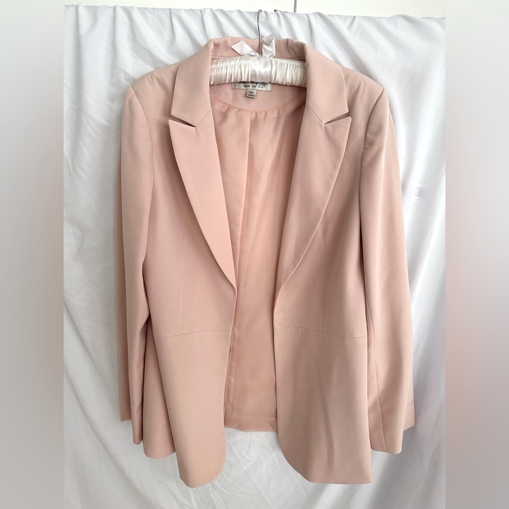 Blush colored suit jacket/blazer never been worn, perfect condition